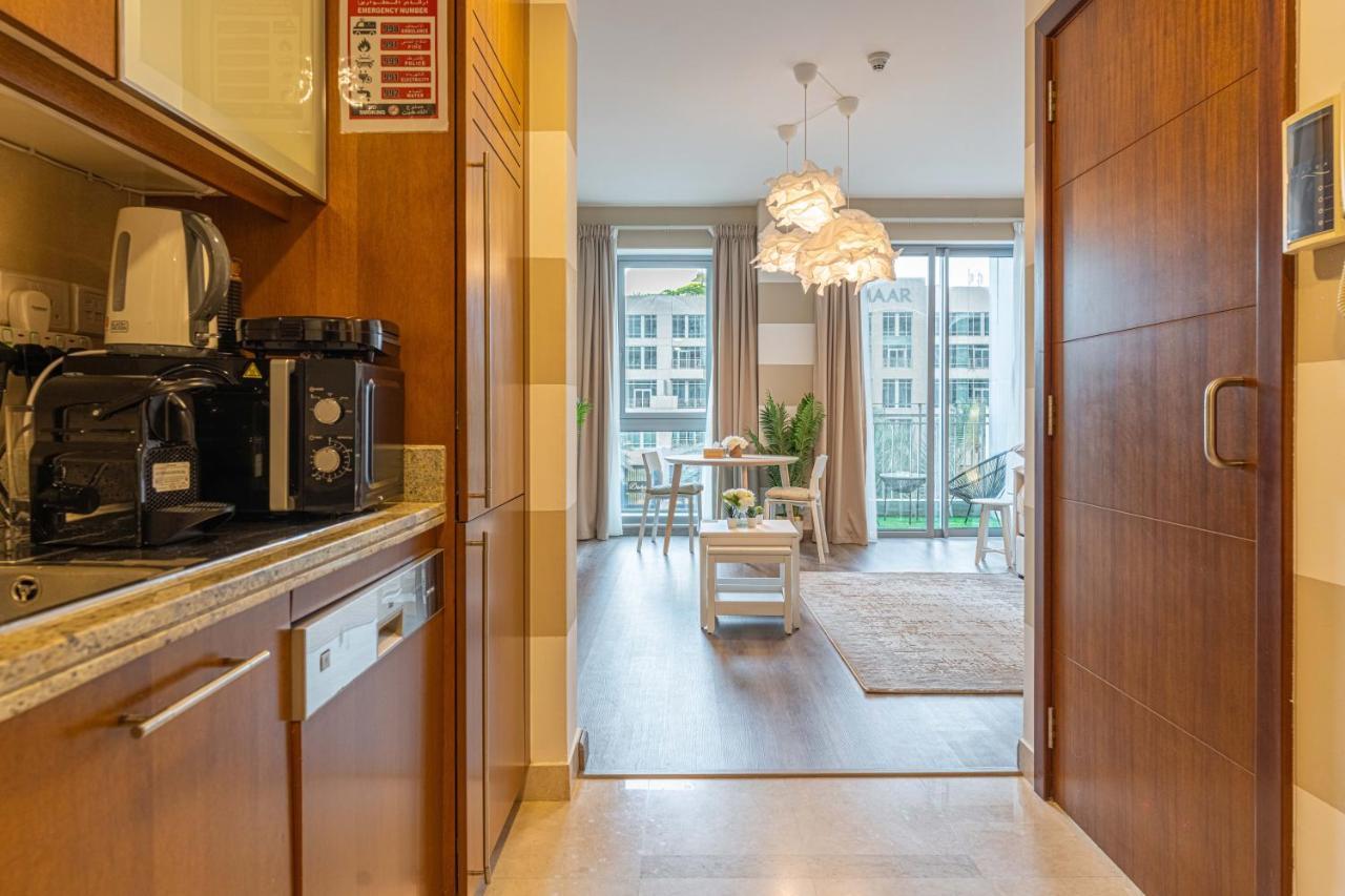 First Class Studio With Dubai Downtown Boulevard View Apartment Екстериор снимка